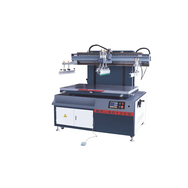 Comment une machine de sérigraphie à levage plat contrôlée par micro-ordinateur peut-elle améliorer l'efficacité de l'impression industrielle moderne